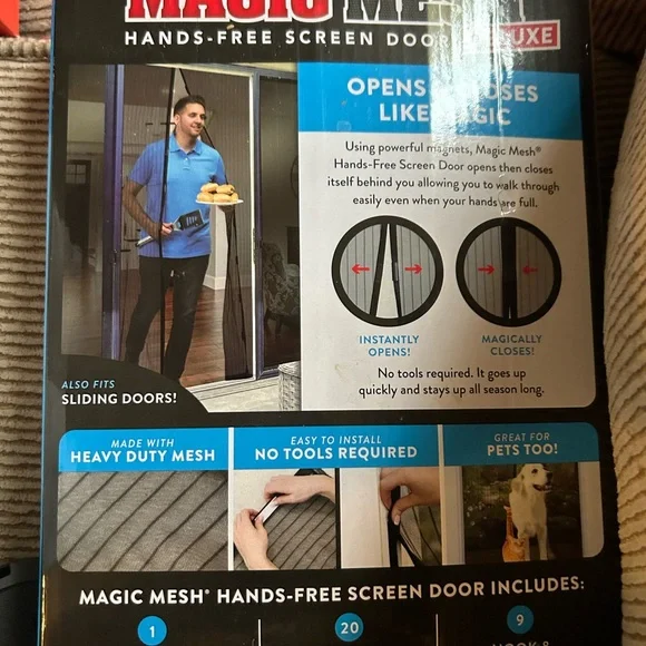 Magic Mesh Deluxe Hands-Free Screen Door - Picture 3 of 5